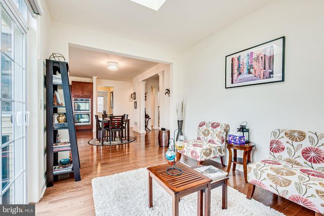 2 EAGLE CT, Monmouth Junction, NJ 08852