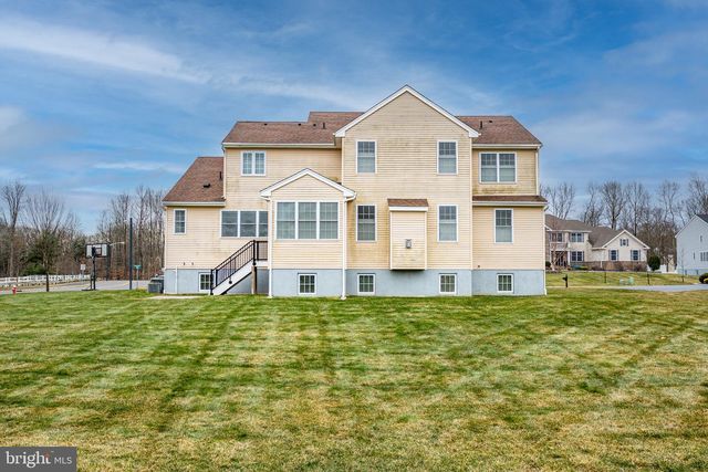 2 EAGLE CT, Monmouth Junction, NJ 08852