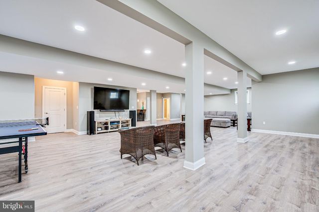 2 EAGLE CT, Monmouth Junction, NJ 08852