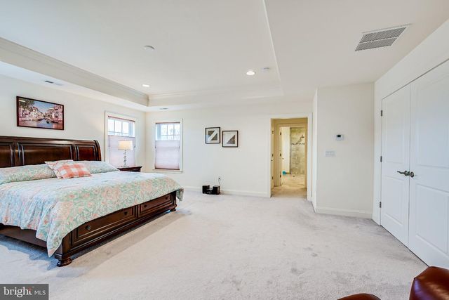 2 EAGLE CT, Monmouth Junction, NJ 08852