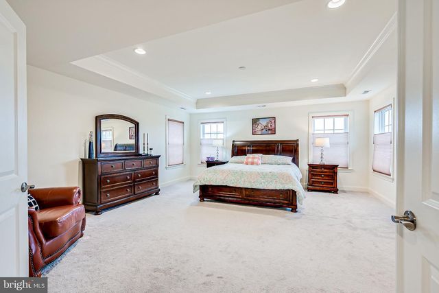 2 EAGLE CT, Monmouth Junction, NJ 08852