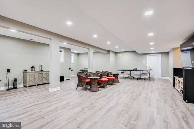 2 EAGLE CT, Monmouth Junction, NJ 08852
