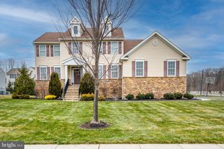 2 EAGLE CT, Monmouth Junction, NJ 08852