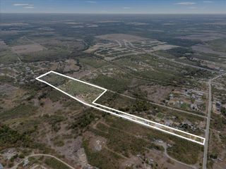 211 Caldwell RD, Dale, TX 78616
