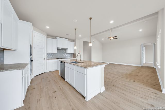 216 Fillmore Falls, Cibolo, TX 78108