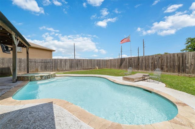 19630 Nara Vista Drive Drive, Tomball, TX 77377