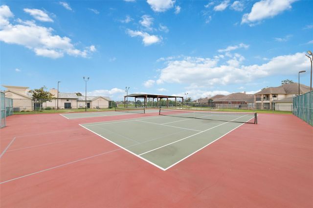 19630 Nara Vista Drive Drive, Tomball, TX 77377