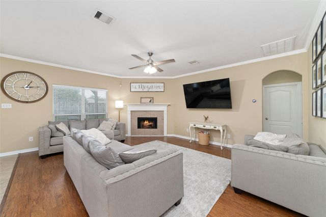 19630 Nara Vista Drive Drive, Tomball, TX 77377