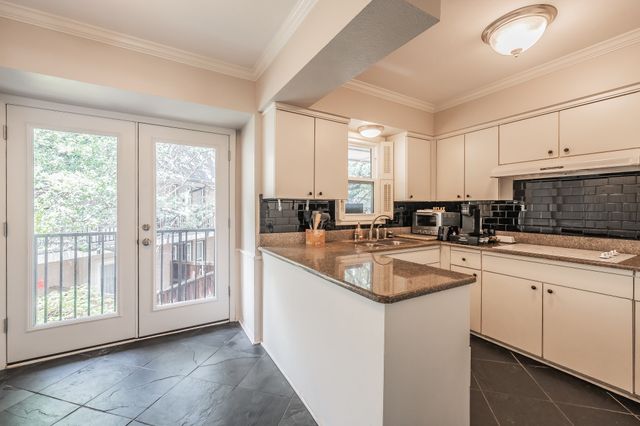 10100 Regal Park Lane 222, Dallas, TX 75230