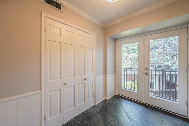 10100 Regal Park Lane 222, Dallas, TX 75230
