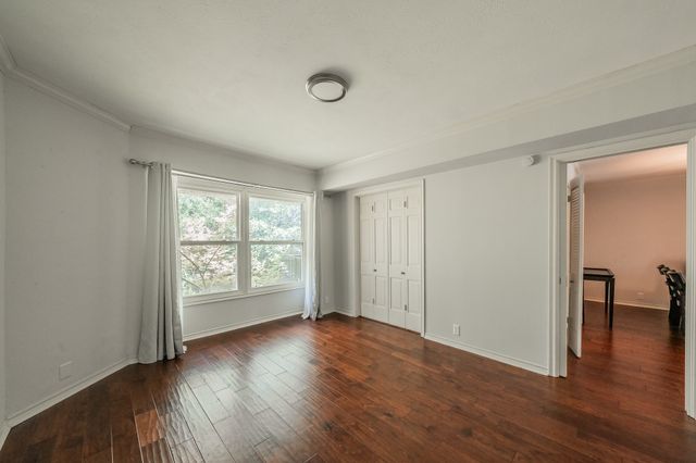 10100 Regal Park Lane 222, Dallas, TX 75230