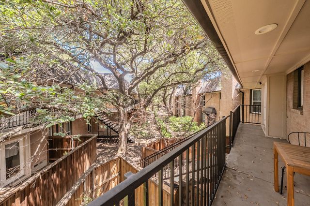 10100 Regal Park Lane 222, Dallas, TX 75230