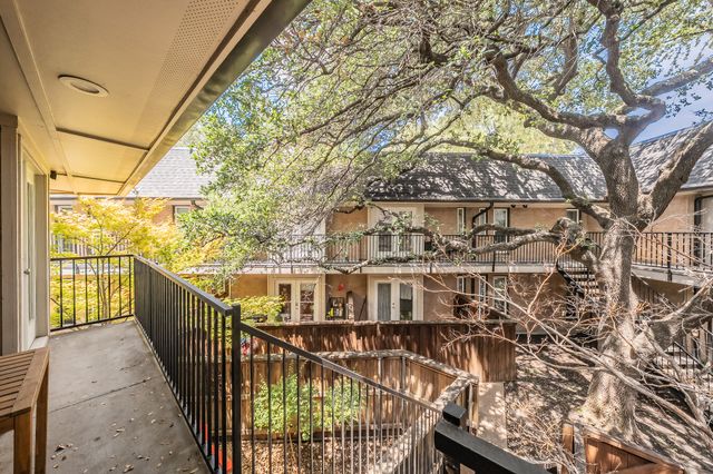 10100 Regal Park Lane 222, Dallas, TX 75230