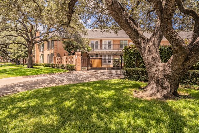 10100 Regal Park Lane 222, Dallas, TX 75230