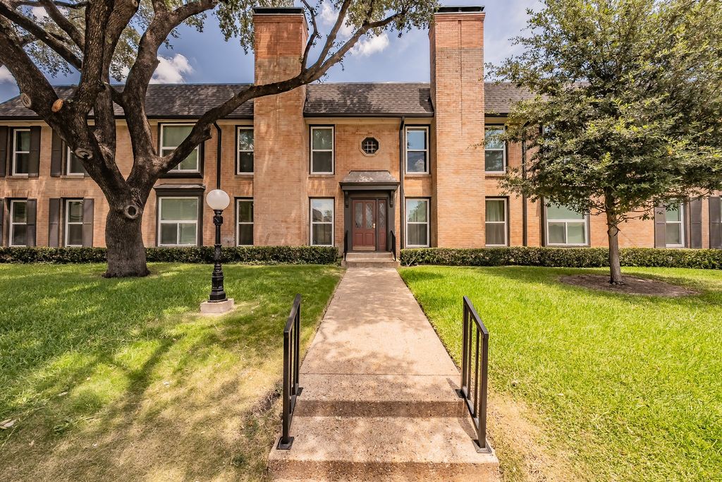 10100 Regal Park Lane 222, Dallas, TX 75230