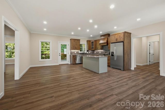 107 Meadow View Street, Morganton, NC 28655