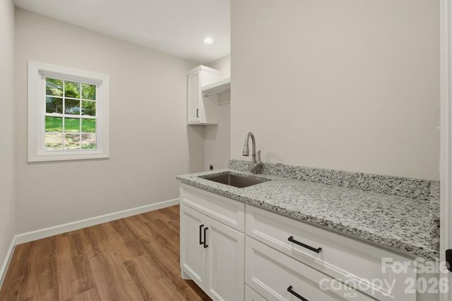 107 Meadow View Street, Morganton, NC 28655