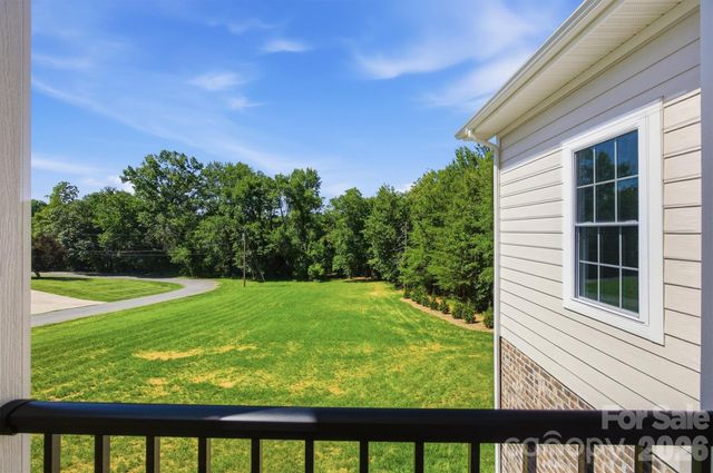 107 Meadow View Street, Morganton, NC 28655