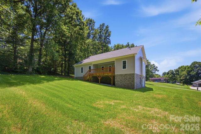 107 Meadow View Street, Morganton, NC 28655