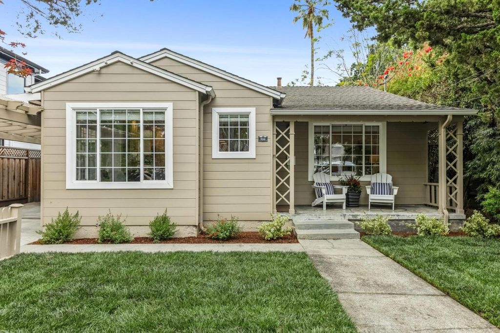 950 Iris Street, Redwood City, CA 94061