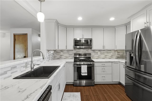 503 Greenwood Drive Ext, Cranberry Twp, PA 16066