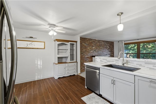 503 Greenwood Drive Ext, Cranberry Twp, PA 16066
