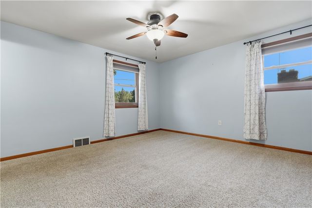 503 Greenwood Drive Ext, Cranberry Twp, PA 16066