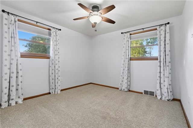503 Greenwood Drive Ext, Cranberry Twp, PA 16066