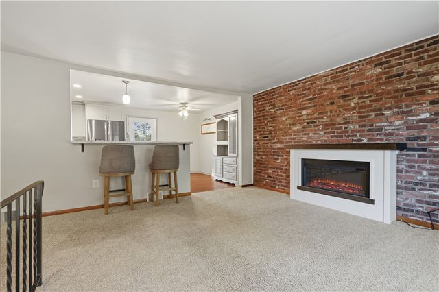 503 Greenwood Drive Ext, Cranberry Twp, PA 16066