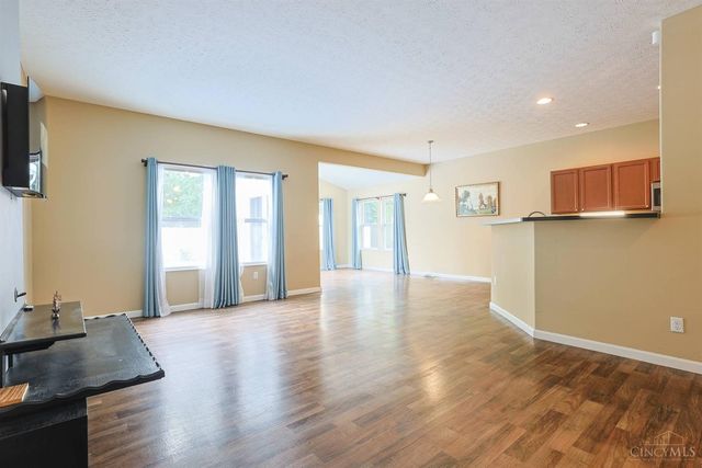 7307 Hunters Ridge Lane, Colerain Twp, OH 45248