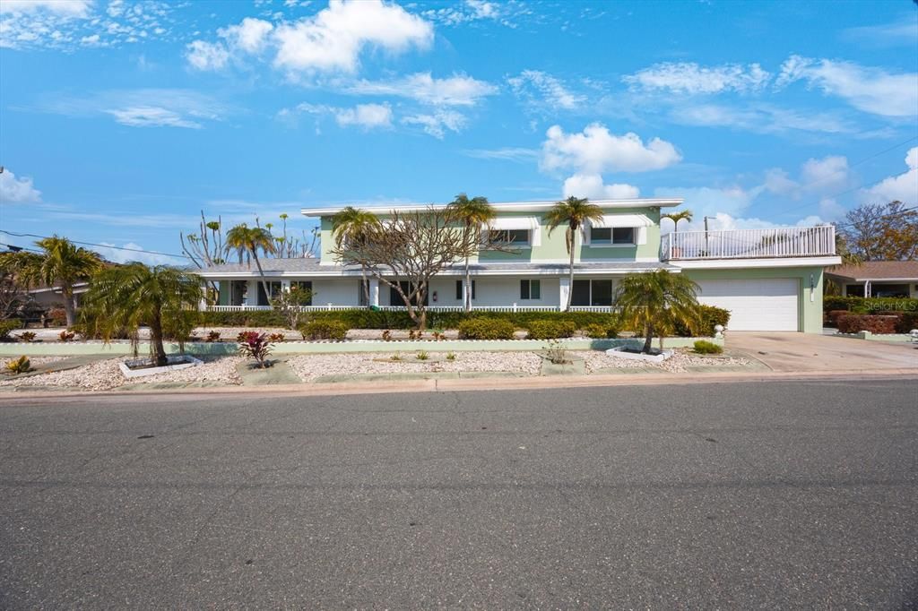 11485 2ND STREET E 4, Treasure Island, FL 33706