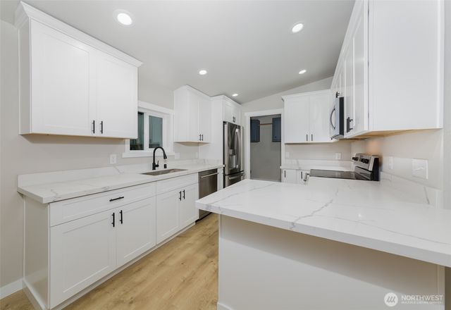 4819 E Lake Bosworth Drive, Snohomish, WA 98290