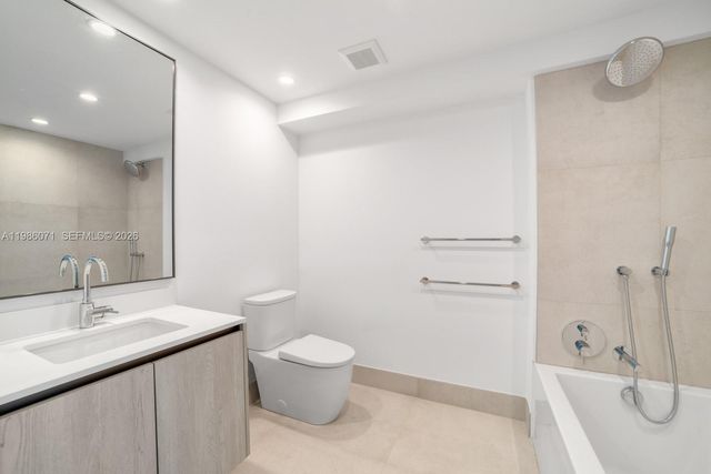 9221 E Bay Harbor Drive 610, Bay Harbor Islands, FL 33154