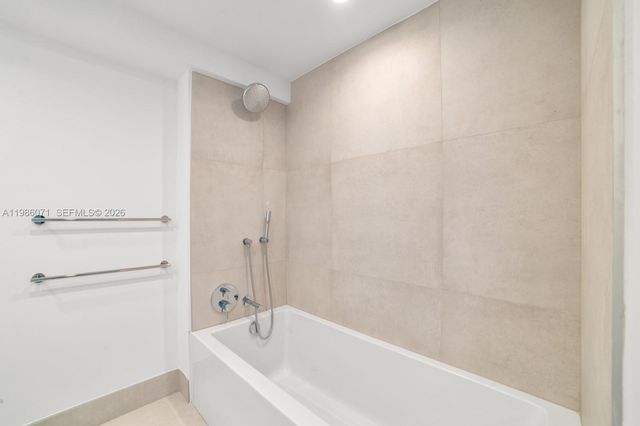 9221 E Bay Harbor Drive 610, Bay Harbor Islands, FL 33154