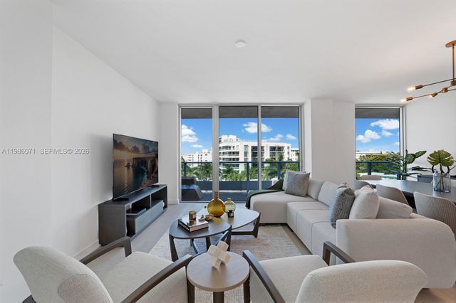 9221 E Bay Harbor Drive 610, Bay Harbor Islands, FL 33154