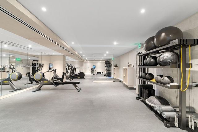 9221 E Bay Harbor Drive 610, Bay Harbor Islands, FL 33154