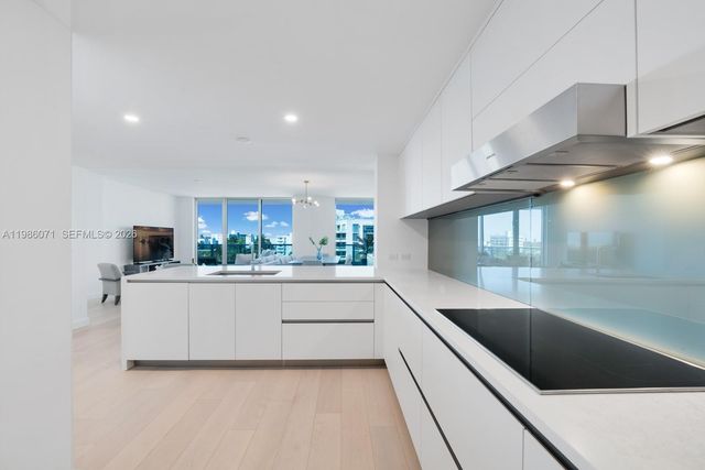 9221 E Bay Harbor Drive 610, Bay Harbor Islands, FL 33154