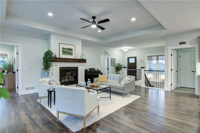 E5225 Queens Drive, Eleva, WI 54738