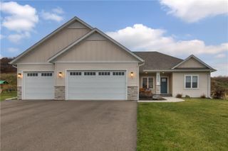 E5225 Queens Drive, Eleva, WI 54738