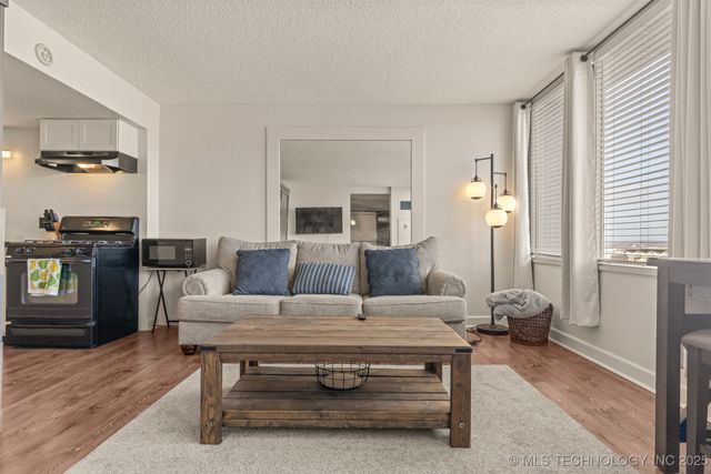 450 W 7th Street 910, Tulsa, OK 74119