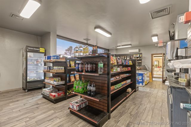 450 W 7th Street 910, Tulsa, OK 74119