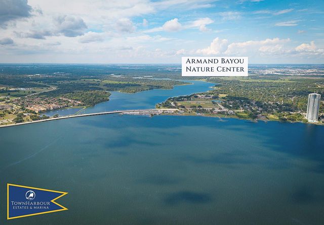 113 N Seaway Lane, League City, TX 77573