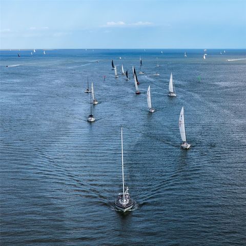 113 N Seaway Lane, League City, TX 77573