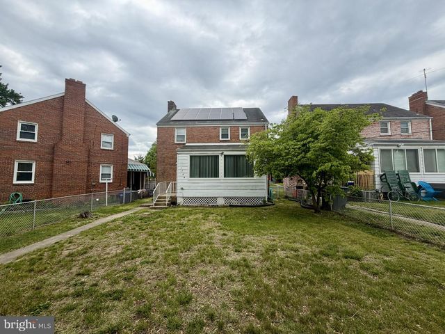 1736 BUCHANAN ST NE, Washington, DC 20017