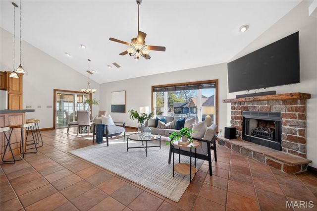 703 Norwood Terrace, Lake St Louis, MO 63367