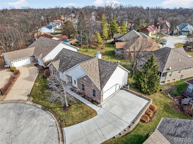 703 Norwood Terrace, Lake St Louis, MO 63367