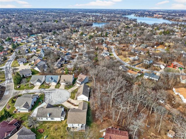 703 Norwood Terrace, Lake St Louis, MO 63367