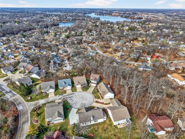 703 Norwood Terrace, Lake St Louis, MO 63367