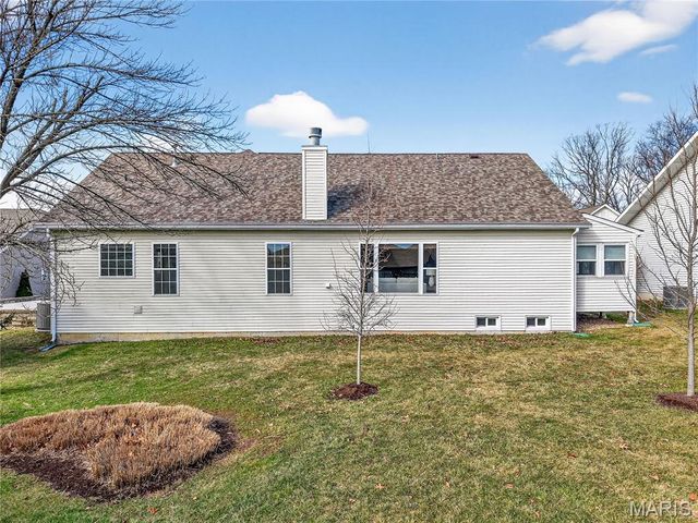 703 Norwood Terrace, Lake St Louis, MO 63367