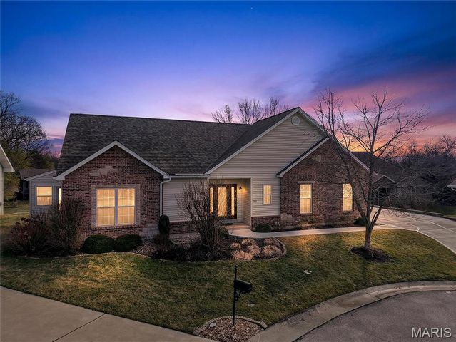 703 Norwood Terrace, Lake St Louis, MO 63367